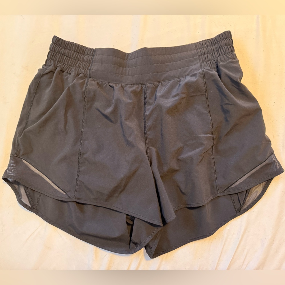 Lululemon Black Hotty Hot High-Rise Lined Shorts 4” - Size 10
